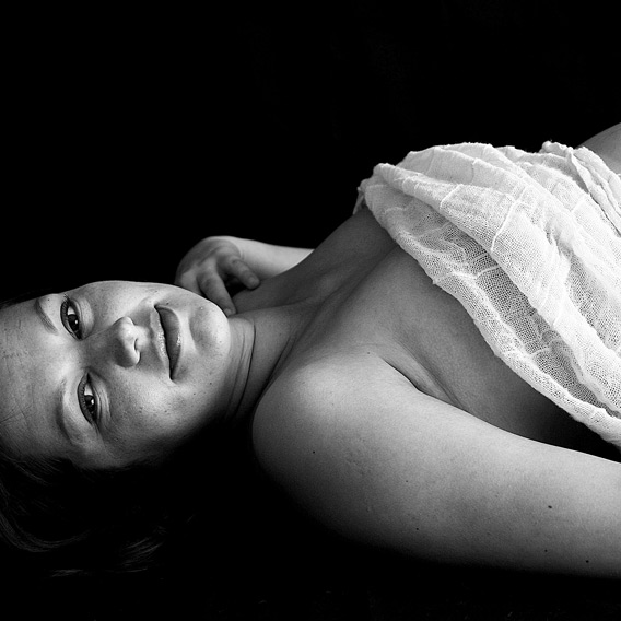 Juanne McNaught - Maternity Photographer